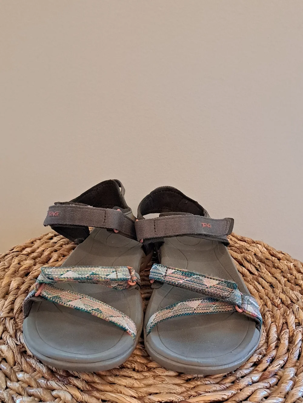 Teva Womens Terra Activewear/Outdoor Tan/Brown/Peach Print Sandals 7.5